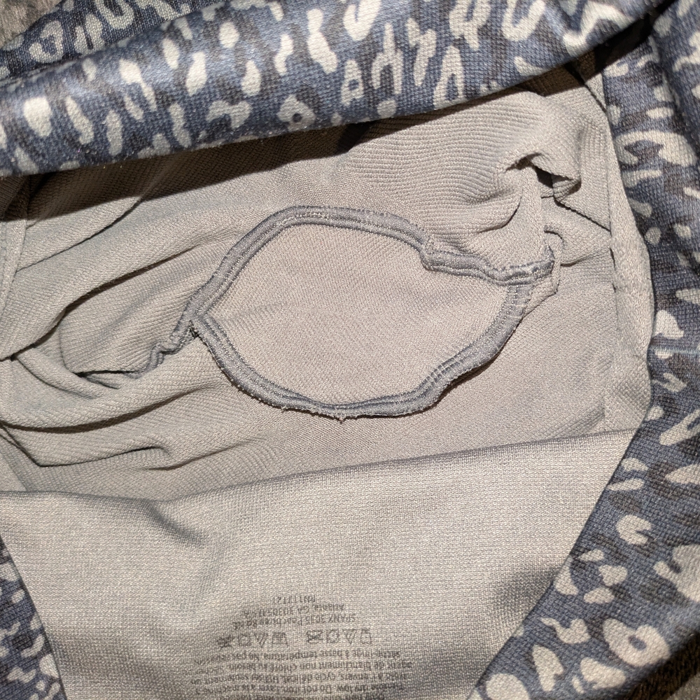 SPANX Gray & White Leopard Print Leggings - Picture 5 of 7